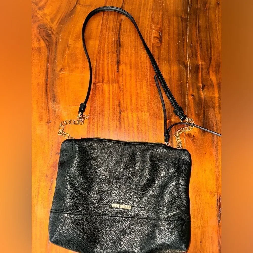 Steve Madden leather crossbody chain/leather handle medium size Purse